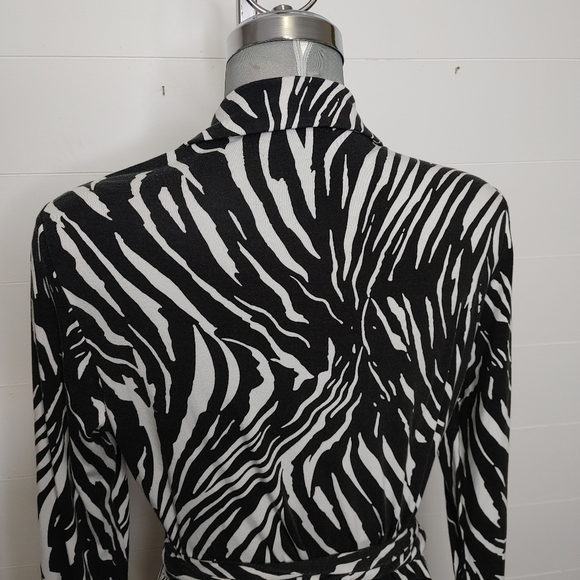 SOLD DVF Jeanne Two zebra wrap dress size 14 - Picture 7 of 16